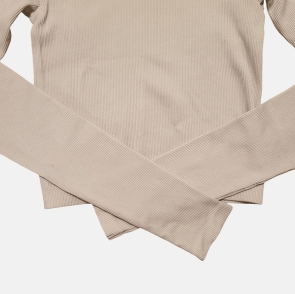 Aritzia Sunday Best SinchSeamless Ribbed Crew Longsleeve Top T-Shirt, Size XS - Picture 7 of 9